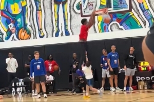 NBA76人直播_高清免费观看_比赛回放视频集锦