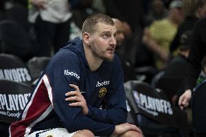 掘金vs詹姆斯直播_NBA高清免费观看_掘金vs詹姆斯比赛回放视频集锦