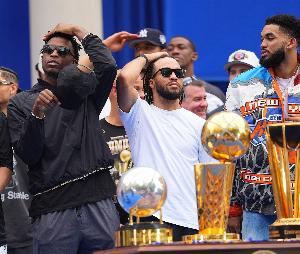 勇士vs湖人直播_NBA高清免费观看_勇士vs湖人比赛回放视频集锦
