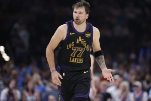东契奇vs詹姆斯直播_NBA高清免费观看_东契奇vs詹姆斯比赛回放视频集锦
